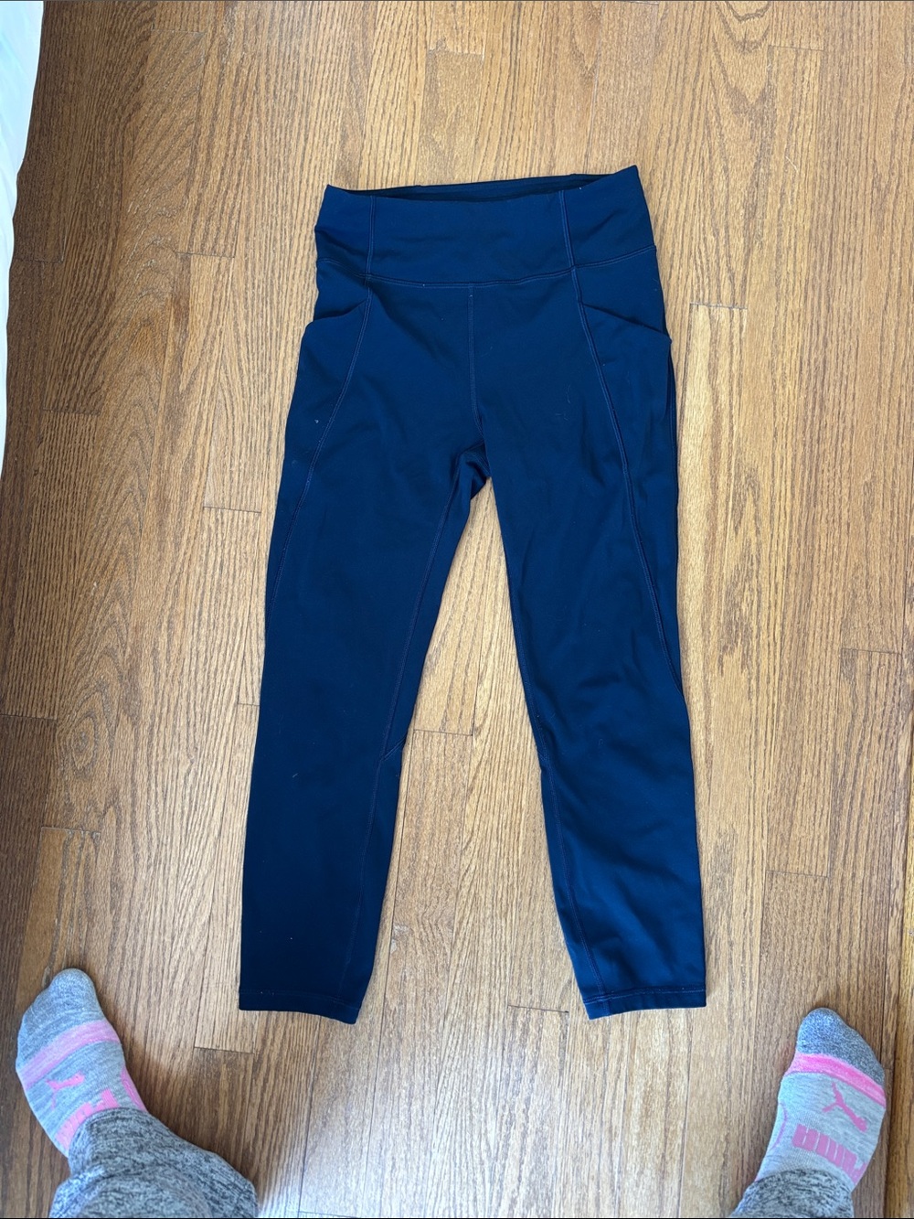 Lululemon size 6 3/4 leggings with pockets